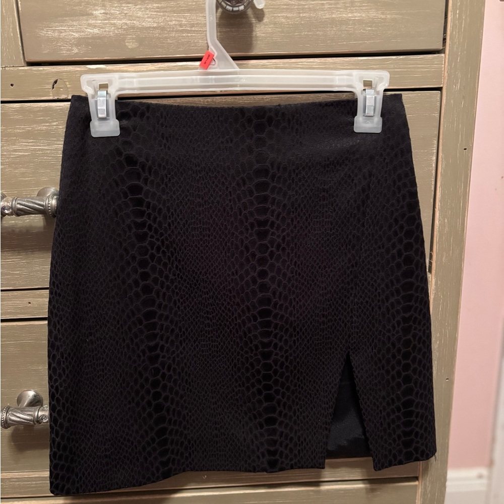 Elegant Black Textured Skirt